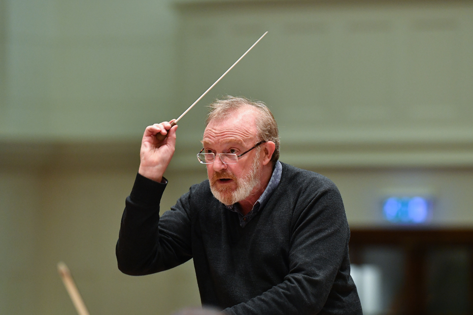 BBC Proms 2021 – Members of the BBC Scottish Symphony Orchestra – Martyn Brabbins conducts Pergolesi’s Stabat Mater & Stravinsky’s Pulcinella.
