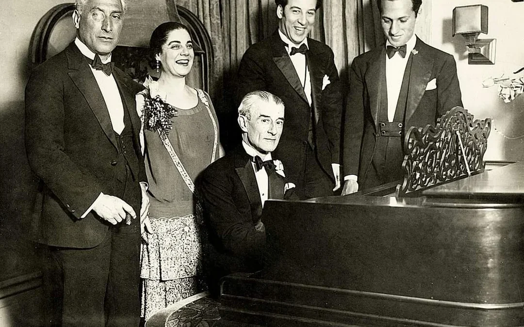 Hélène Grimaud’s Erato recordings of George Gershwin’s Concerto in F and Maurice Ravel’s Piano Concerto in G. Baltimore Symphony/David Zinman.