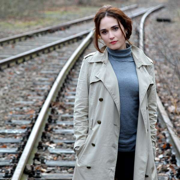Berliner Philharmoniker – Joana Mallwitz conducts War and Peace, Mathis der Maler, and La valse, with Anna Vinnitskaya playing Rachmaninov’s Third Piano Concerto. Live Digital Concert Hall webcast.