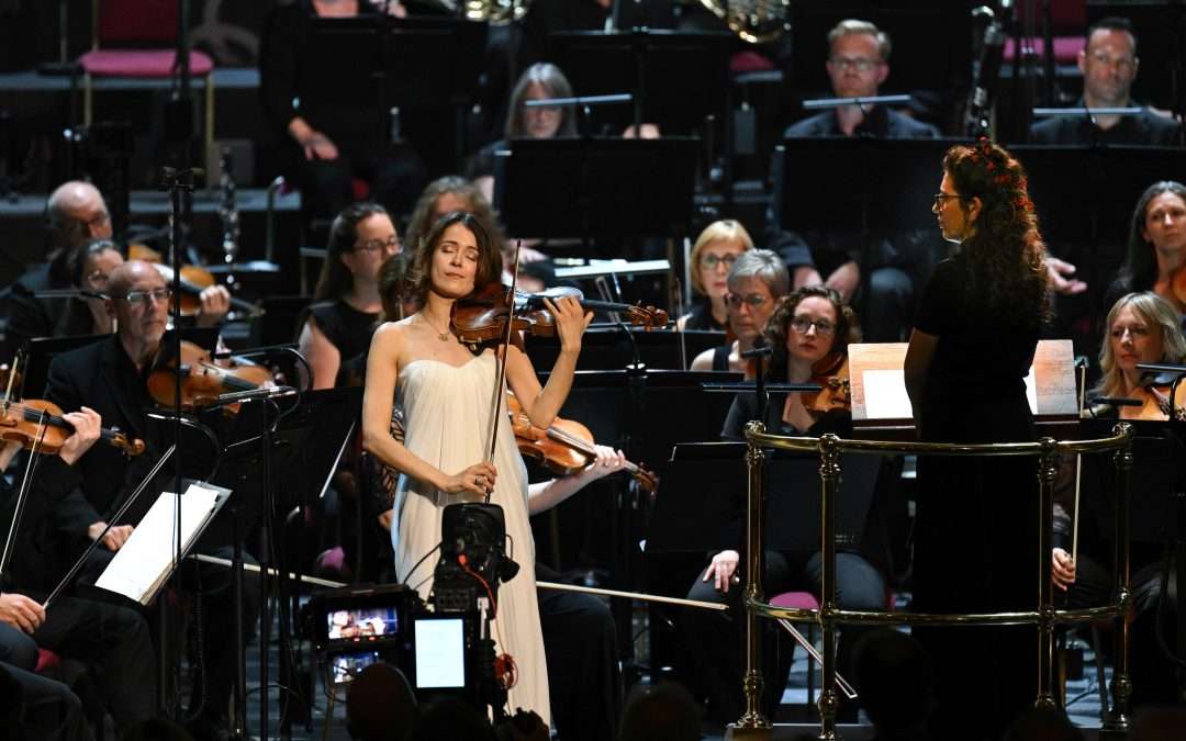 BBC Proms 2025 – “Great British Classics”. BBC National Orchestra of Wales/Nil Venditti, with violinist Liya Petrova. Tuesday, August 5 @ 7 p.m., Royal Albert Hall/Radio 3. Souvenir photo/For the record.