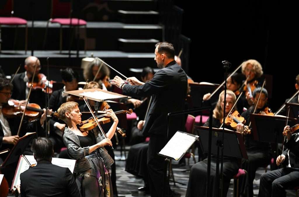 Photo for BBC Proms 2025 – Gewandhausorchester Leipzig. Andris Nelsons conducts Arvo Pärt & Sibelius Two, with Isabelle Faust playing Dvořák’s Violin Concerto.