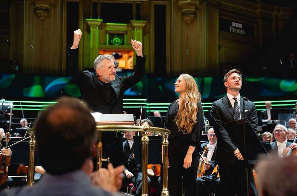 BBC Proms 2025 – BBC Symphony Orchestra. Thomas Adès conducts his and Sibelius’s music for The Tempest, the latter’s The Swan of Tuonela, with James McVinnie giving the UK premiere of Gabriella Smith’s organ concerto, Breathing Forests, on the Royal Albert Hall instrument. Prom photo 3/Andy Paradise.